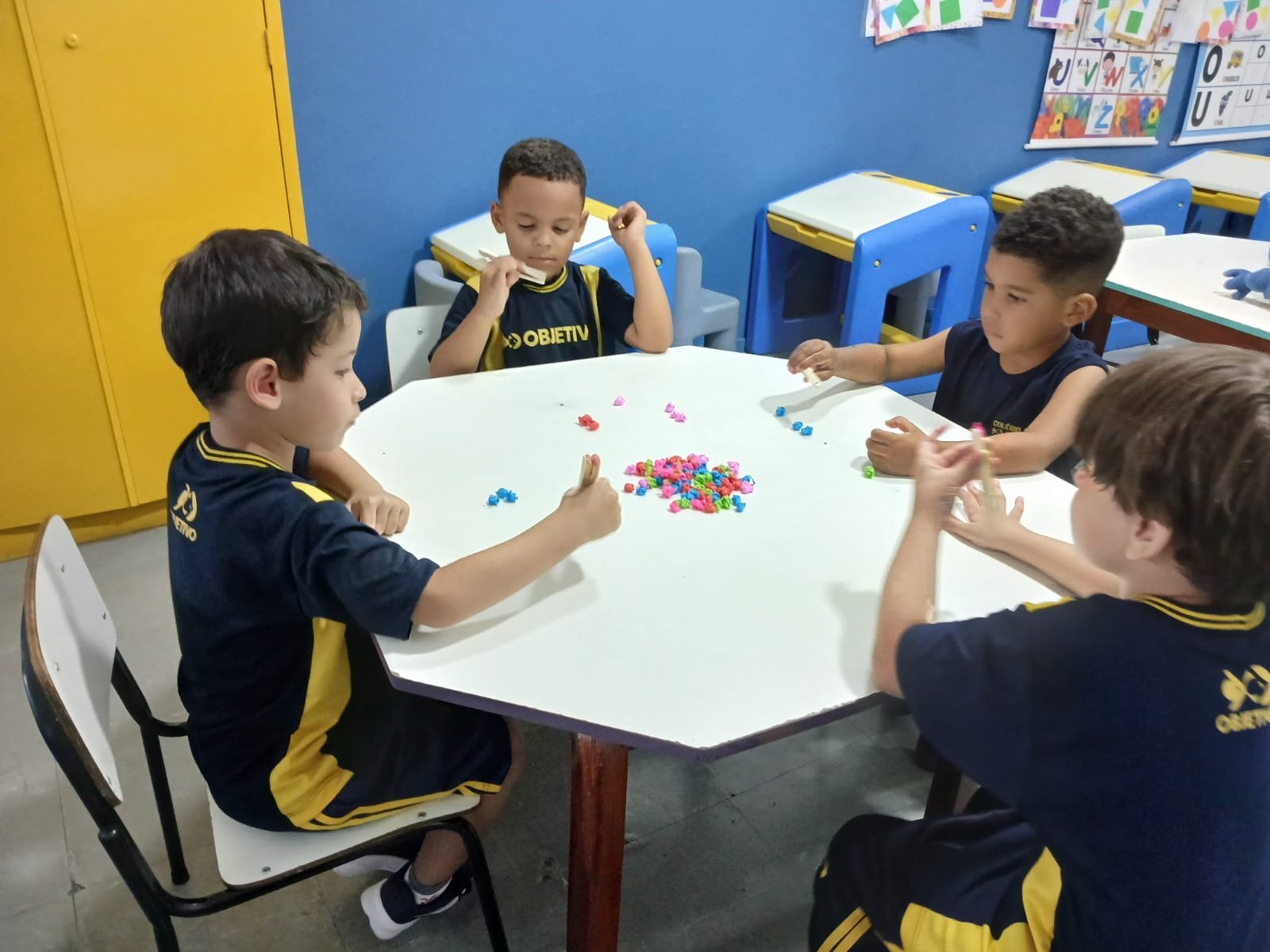 Colégio Alves Objetivo em Jandira SP — foto 11