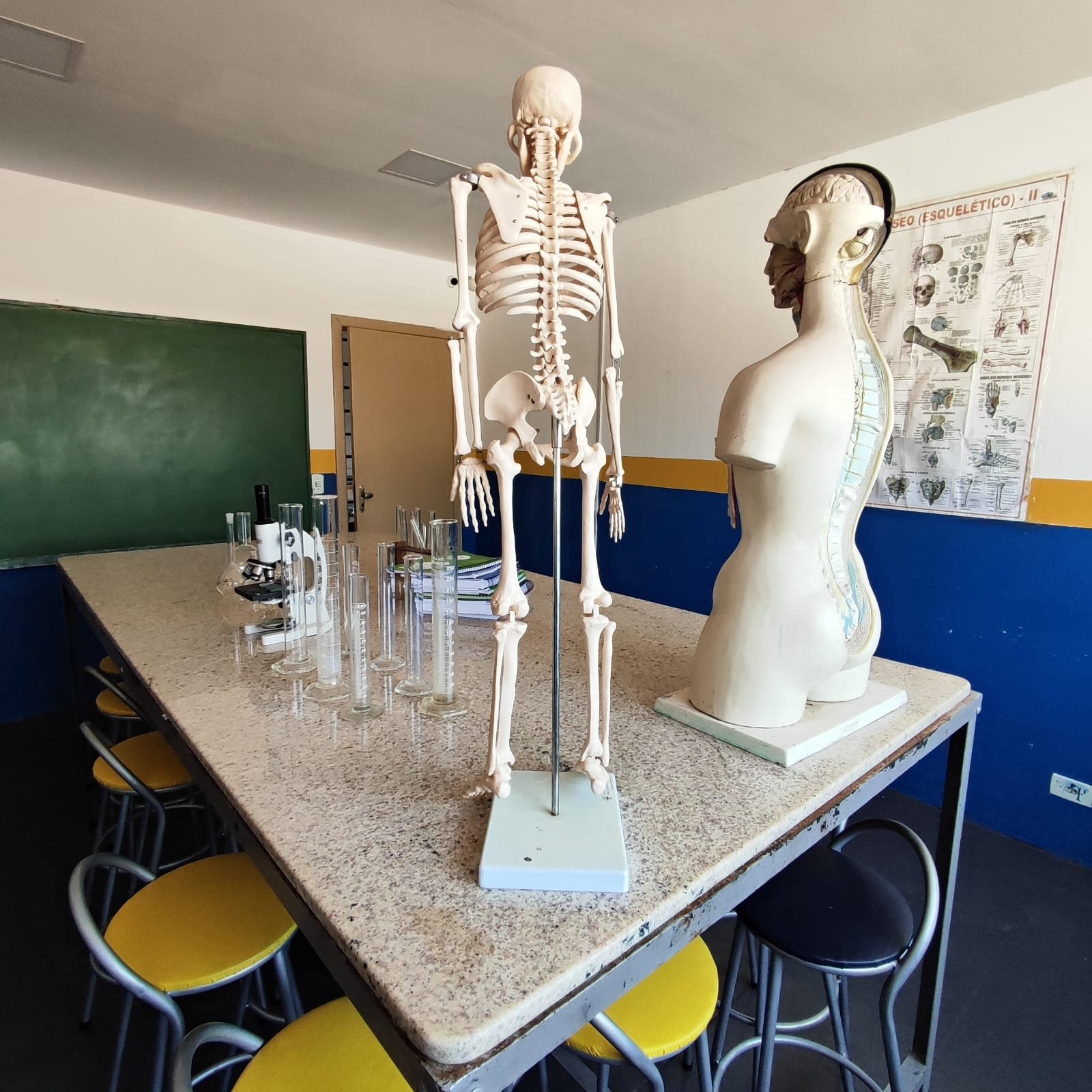 Colégio Alves Objetivo em Jandira SP — foto 6